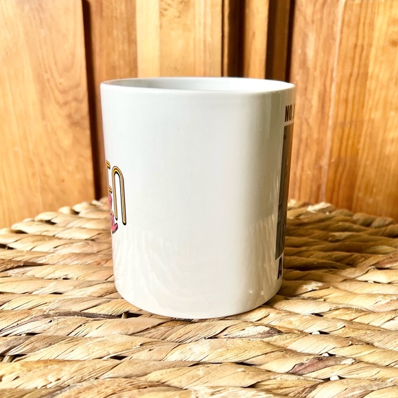 The Golden Girls Dorothy Zbornak 20oz Coffee Mug - Picture 9 of 13